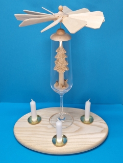 Pyramide im Sektglas, Rehe