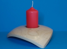 gedrechselter Teelichthalter, dreieckig