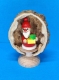 Miniatur in Walnuss, Weihnachtsmann